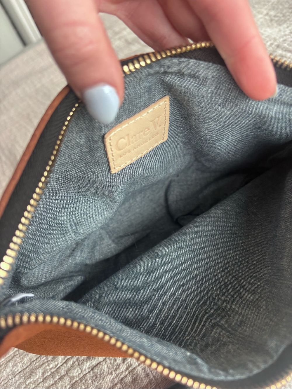 Brand New Clare V Petit Moyen In Chestnut Suede - Picture 5 of 6